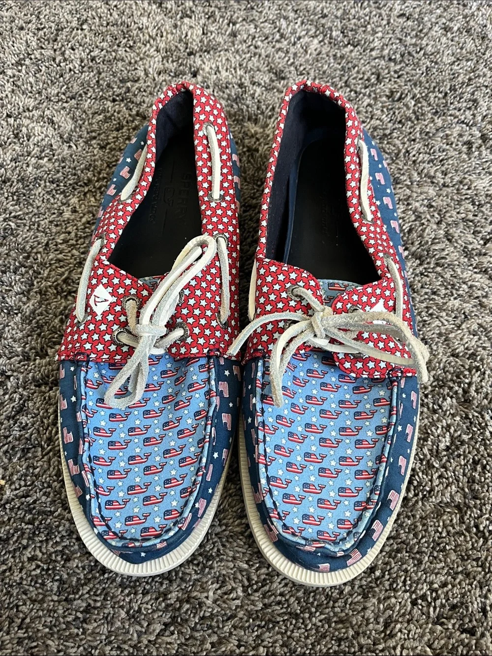 Vineyard Vines. Men's Casual Red & Blue Patterned Boat Shoes- Sperry. Mens 9.5